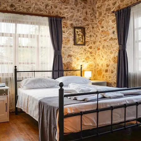 La Casa Carina Nocleg ze śniadaniem 2*