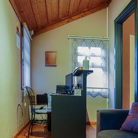 Nocleg ze śniadaniem La Casa Carina Antalya