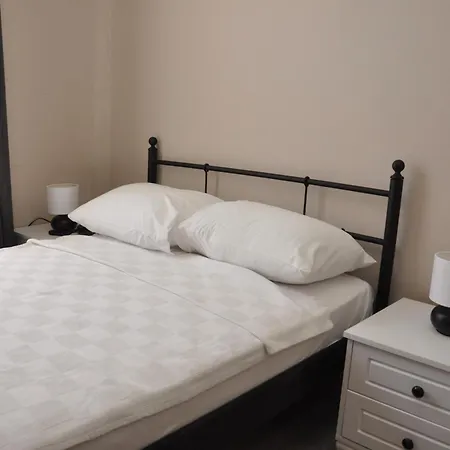 La Casa Carina Nocleg ze śniadaniem 2*